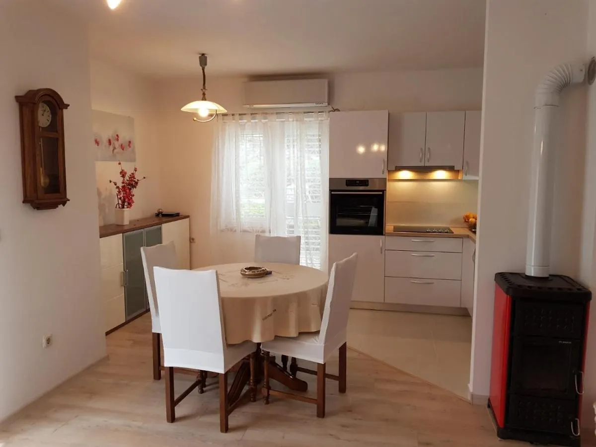 Seaside Apartments With A Swimming Pool Barbat, Rab - 4951 Barbat na Rabu