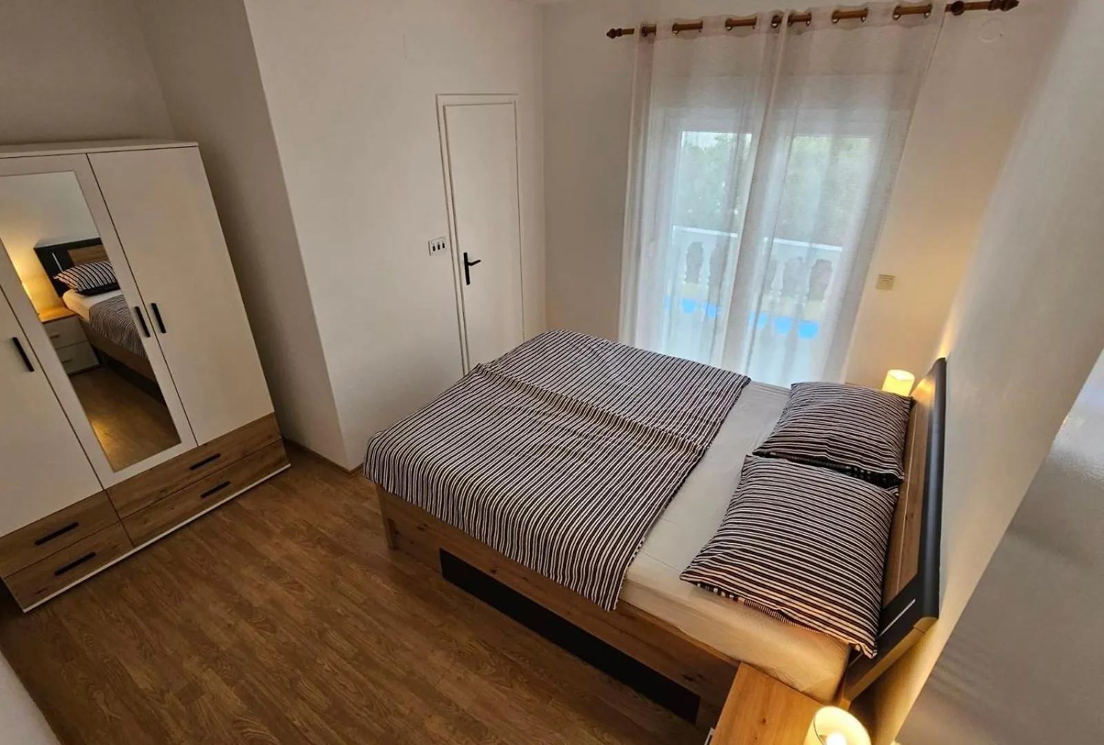 Seaside Apartments With A Swimming Pool Barbat, Rab - 4951 Barbat na Rabu