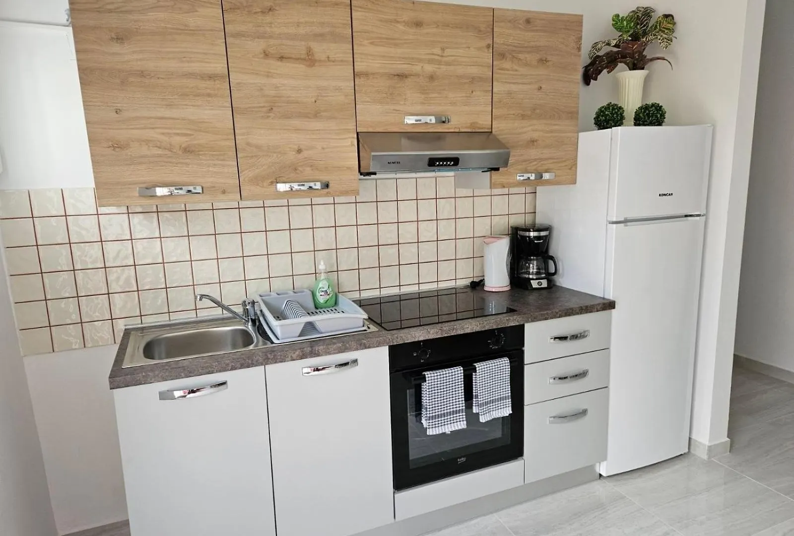 Seaside Apartments With A Swimming Pool Barbat, Rab - 4951 Barbat na Rabu Croatia